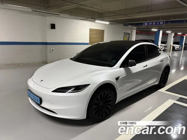 Tesla 3 RWD
