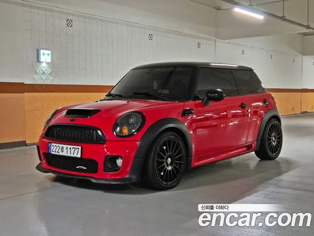 MINI Cooper S Base 2