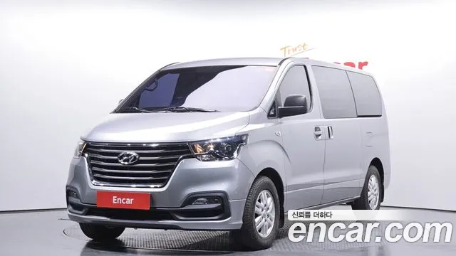 Hyundai The New Grand Starex 3