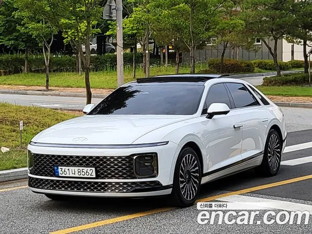 Hyundai Grandeur Hybrid (GN7)
