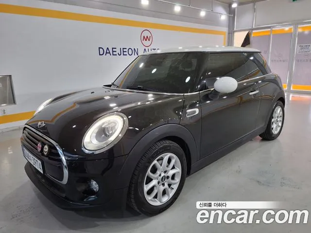 MINI Cooper D HIGH 3