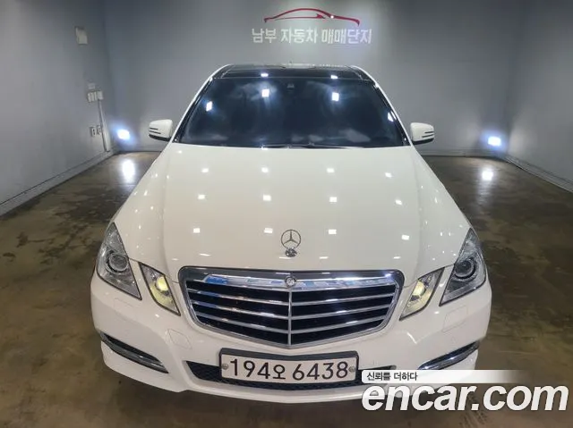 Mercedes-Benz E- W212 E350