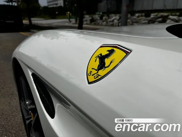 Ferrari T 3.9 V8
