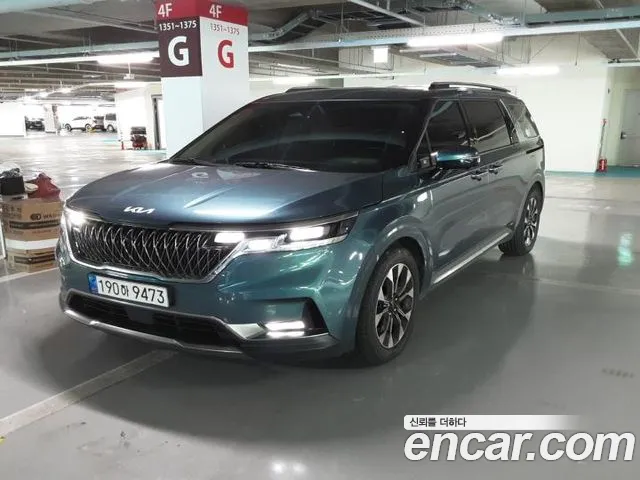 Kia Carnival 4 Gasoline 9 Signature