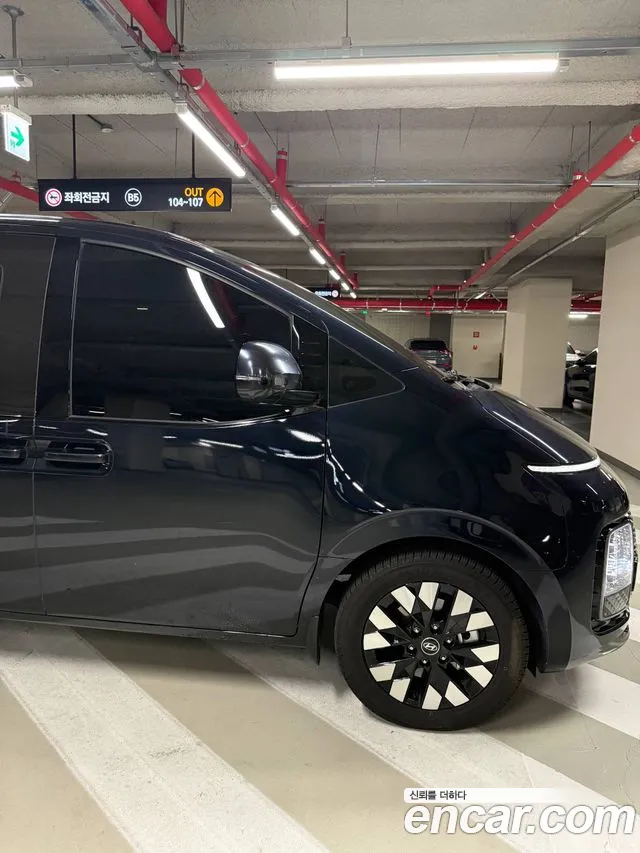 Hyundai Staria HEV 1.6 9 Inspiration