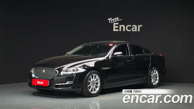 Jaguar All New XJ 2.0 Luxury SWB X351