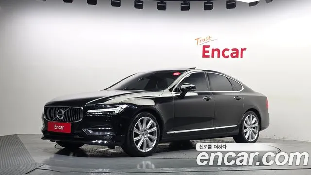 Volvo S90 D4