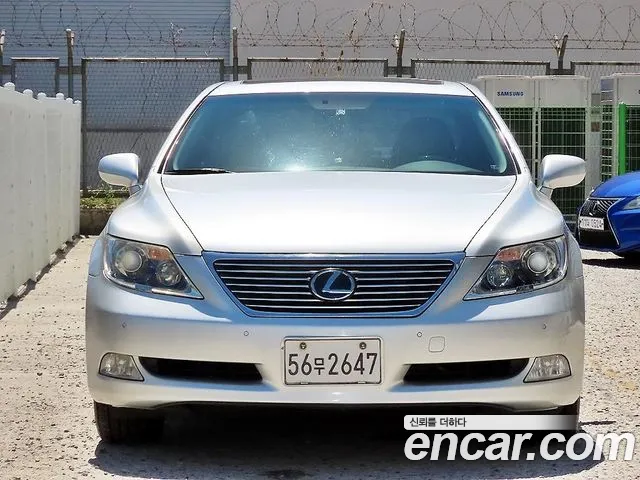 Lexus LS600 hL 5 XF40