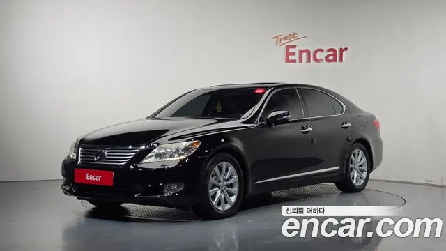 Lexus LS460 AWD XF40