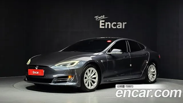 Tesla Model S 90 D
