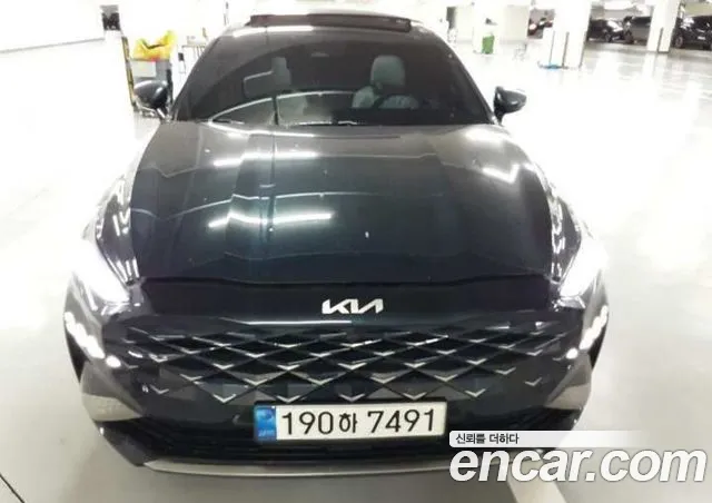 Kia K8 Hybrid Signature
