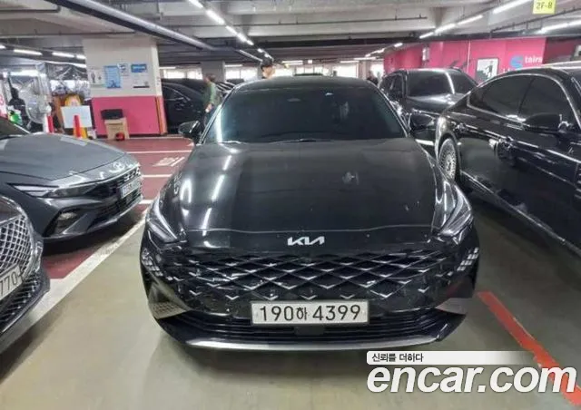 Kia K8 Hybrid Noblesse