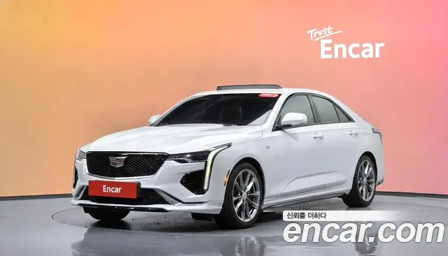 Cadillac CT4 2.0 Sport