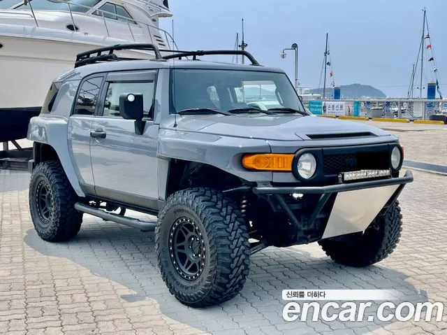 Toyota FJ 4WD V6