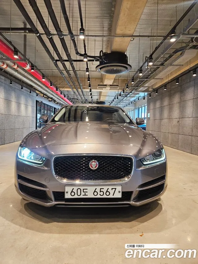 Jaguar XE 20d Prestige