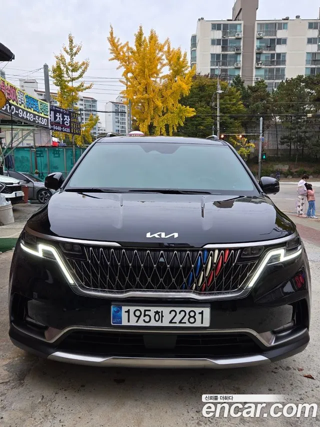 Kia Carnival 4 Gasoline 7 Signature