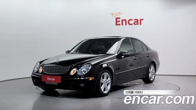 Mercedes-Benz E- W211 E350