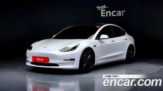 Tesla 3 AWD