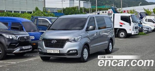 Hyundai The New Grand Starex 5