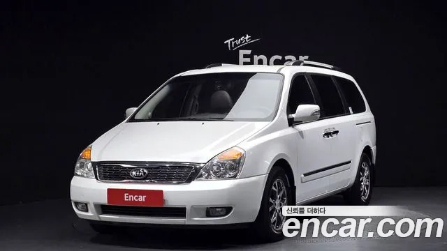 Kia Carnival R Carnival GLX Premium