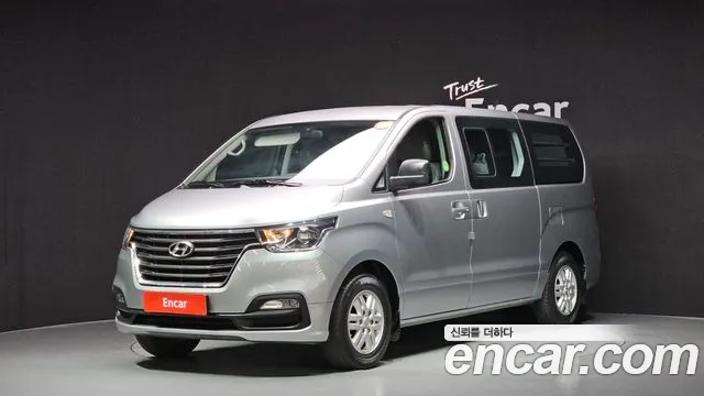 Hyundai The New Grand Starex 5