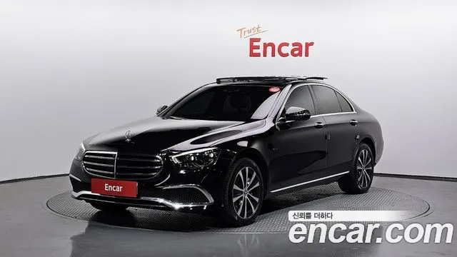 Mercedes-Benz E- W213 E300e 4MATIC Exclusive