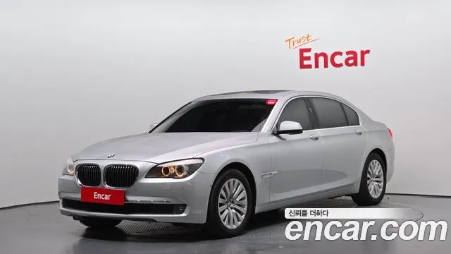 BMW 7 (F01) 740Li