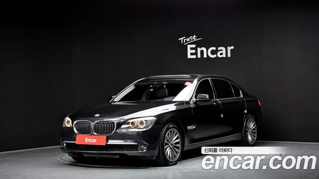 BMW 7 (F01) 750Li
