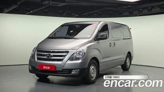 Hyundai Grand Starex 3