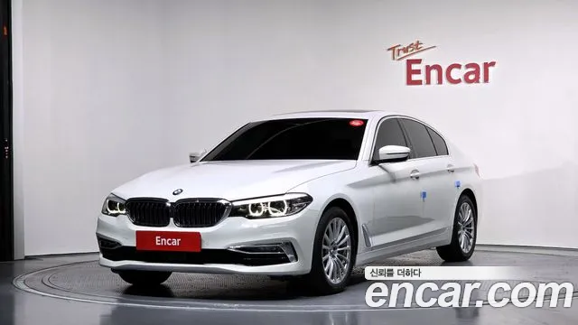 BMW 5 (G30) 520i