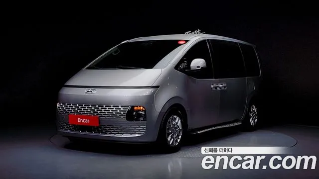 Hyundai Staria 9