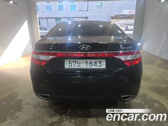 Hyundai Grandeur HG HG240