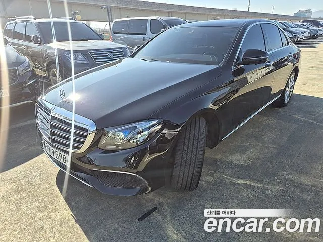 Mercedes-Benz E- W213 E300 4MATIC Exclusive