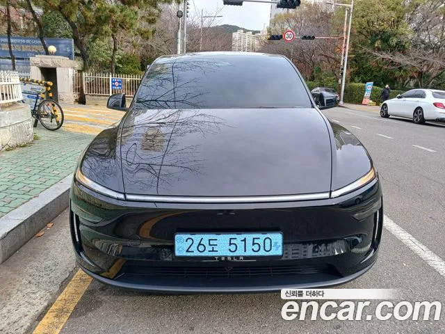 Tesla Y RWD