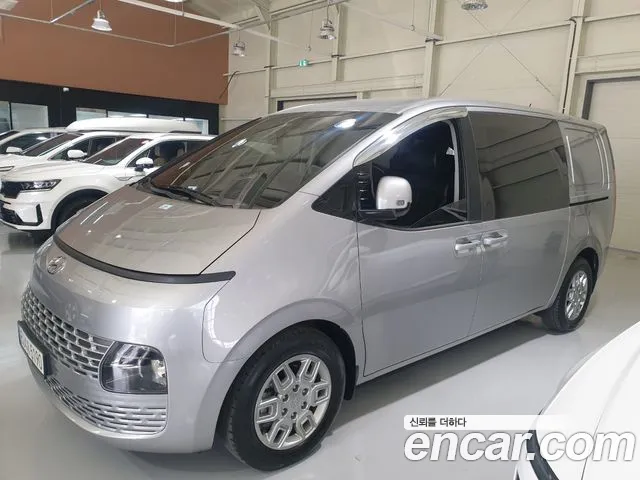 Hyundai Staria 5