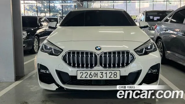 BMW 2 (F44) 220i M