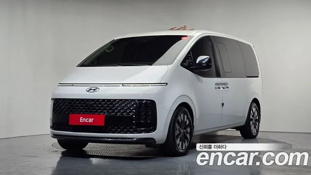 Hyundai Staria 4WD 9 Inspiration