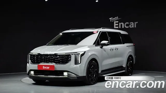 Kia The New Carnival 4 7
