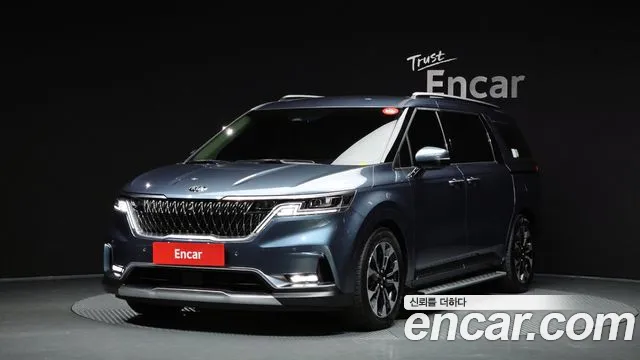 Kia Carnival 4 Gasoline 7 Signature