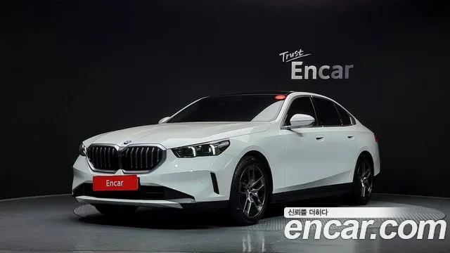 BMW 5 (G60) 520i