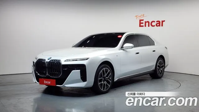BMW 7 (G70) 740i xDrive M
