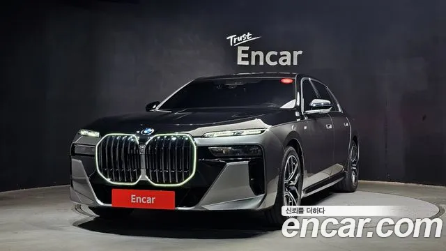 BMW 7 (G70) 740i xDrive M
