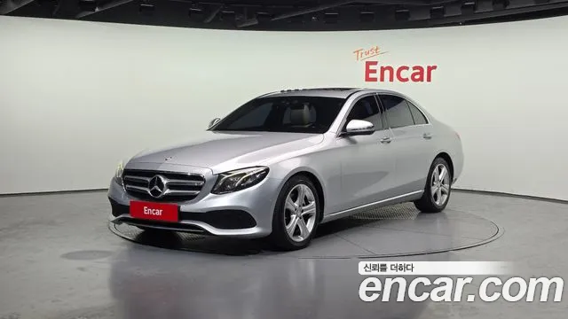 Mercedes-Benz E- W213 E220d