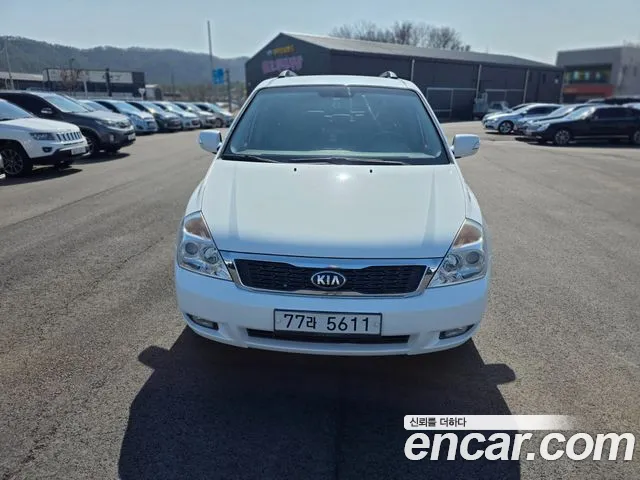 Kia Carnival R Carnival GLX