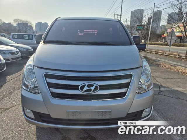 Hyundai Grand Starex 5