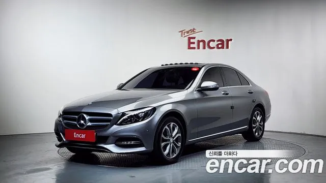 Mercedes-Benz C- W205 C220
