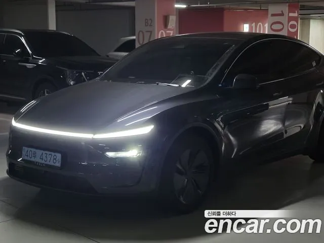 Tesla Y RWD