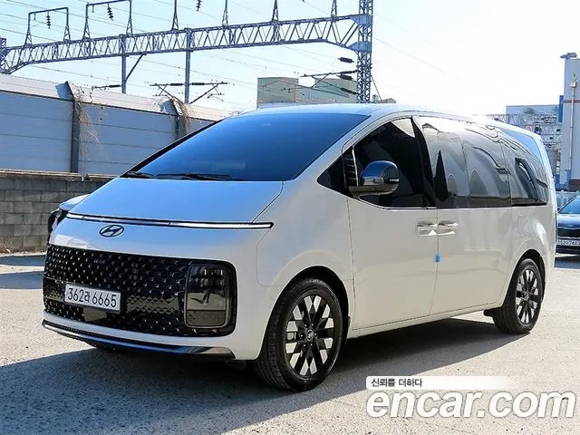 Hyundai Staria HEV 1.6 7