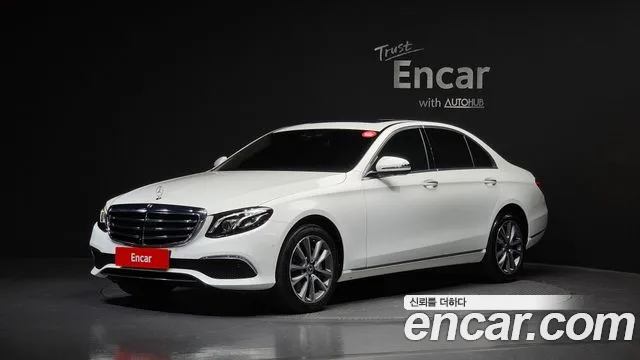 Mercedes-Benz E- W213 E300 4MATIC Exclusive