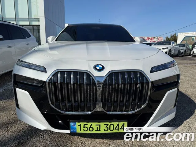 BMW i7 (G70) eDrive 50 M